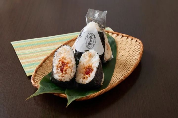 鮭まぶしおむすび 亀太郎 桜ますとます子