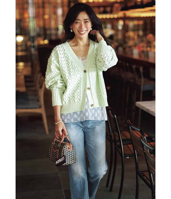 野沢和香 デニム カーディガン レーストップス コーデ