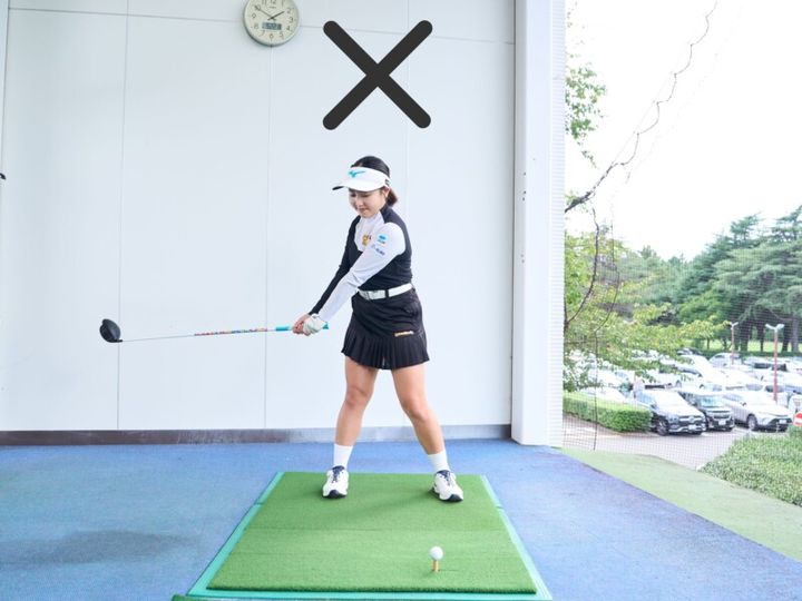 強く振るのは絶対NG！女性コーチが“大きく飛ばすポイント”を解説
