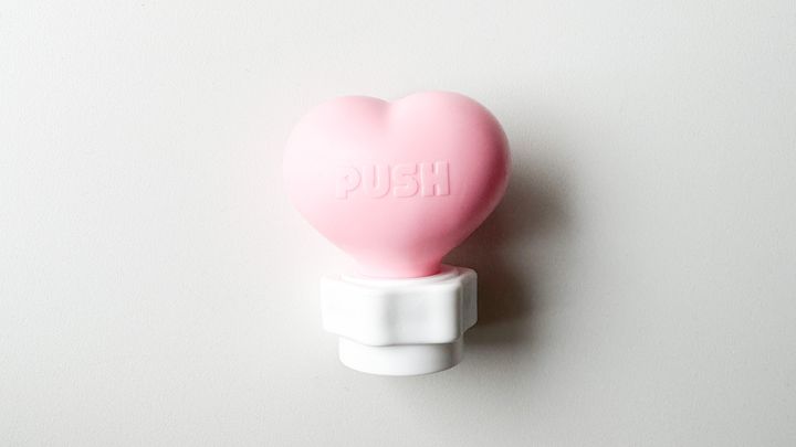 100均ダイソー「炭酸キャップ」の実力を検証！セリア・キャンドゥにもある？