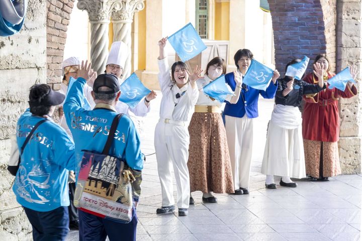 東京ディズニーシー25周年“スパークリング・ジュビリー”オープニングセレモニー