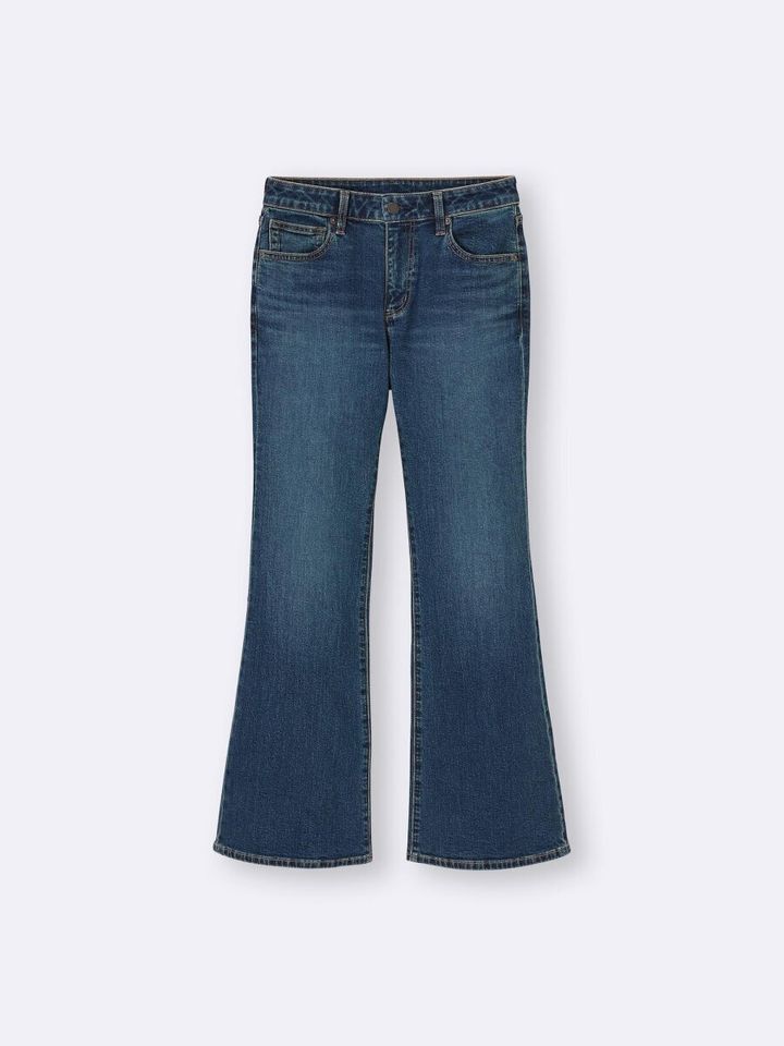 2026春gu大人女性おすすめスリムフレアジーンズ