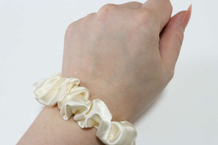 ダイソー シュシュチャーム シュシュのサイズ感