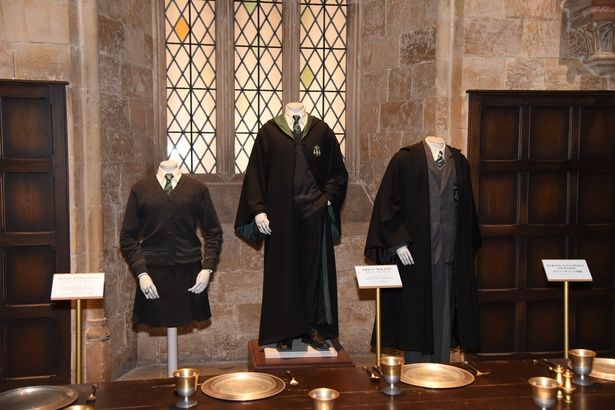 各寮の制服も展示されている 撮影：ソムタム田井