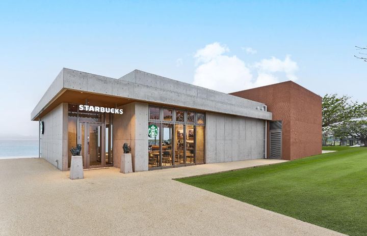 「スターバックス コーヒー 名護21世紀の森公園あけみおてらす店」 width=