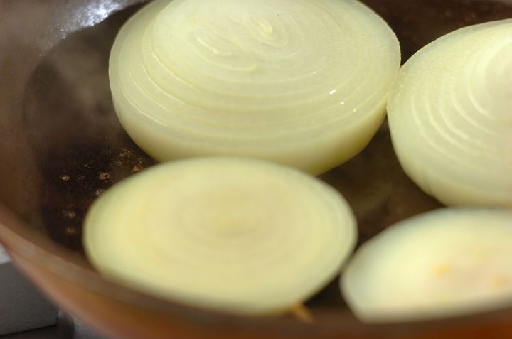 玉ネギのステーキの作り方1