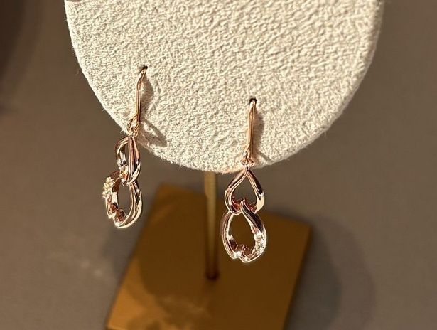 ４℃春のジュエリーコレクション「2026 SAKURA Collection」の「【SAKURA Collection】シルバー ピアス」