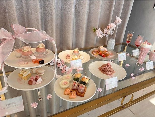 「SAKURA Sweets Collection」の「SAKURAアフタヌーンティー」やスイーツなど