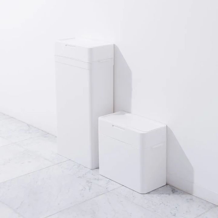 密閉性とデザイン性の両立(左から25L・9.5L)