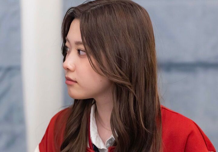 スタイル抜群の美人JK、佐藤健似のイケメン男子に夢中になるも振り向いてくれず