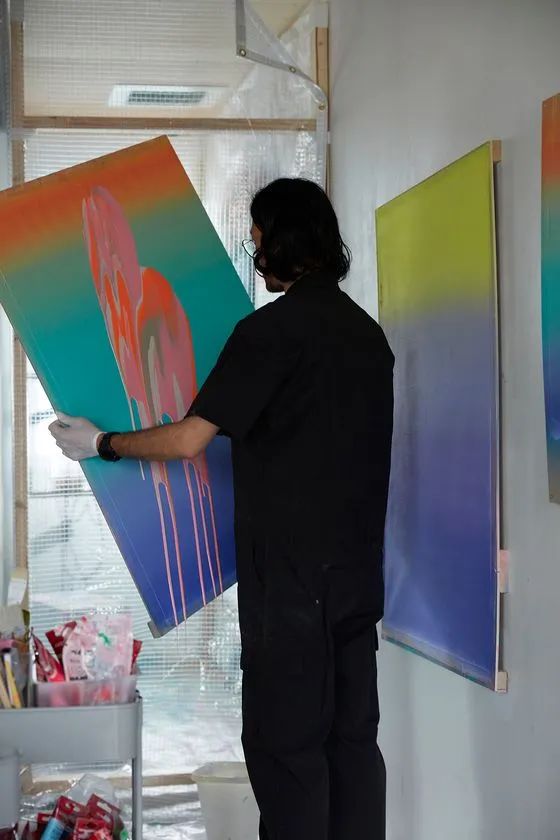 強い視覚的インパクトを持つ作品の数々