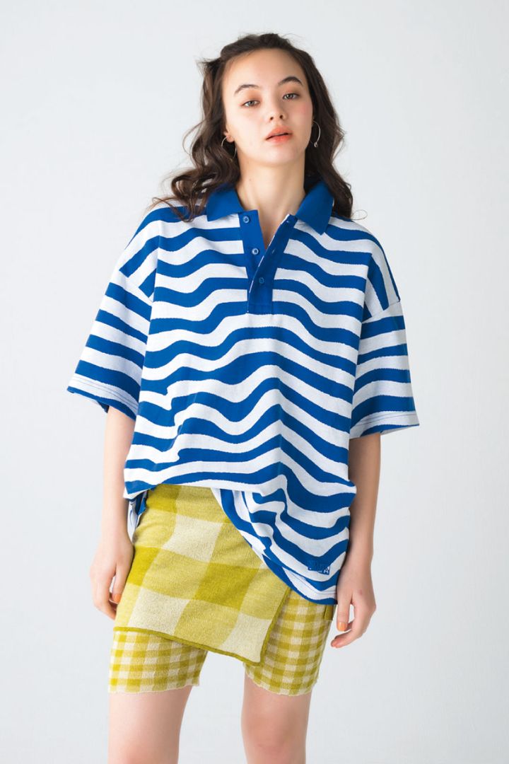 トップス ¥45,100（ナパ バイ マーティンローズ／ディプトリクス TEL. 03-5464-8736） パンツセットスカート 参考価格 ¥63,300（ヤンヤン／リディア TEL. 03-3797-3200）