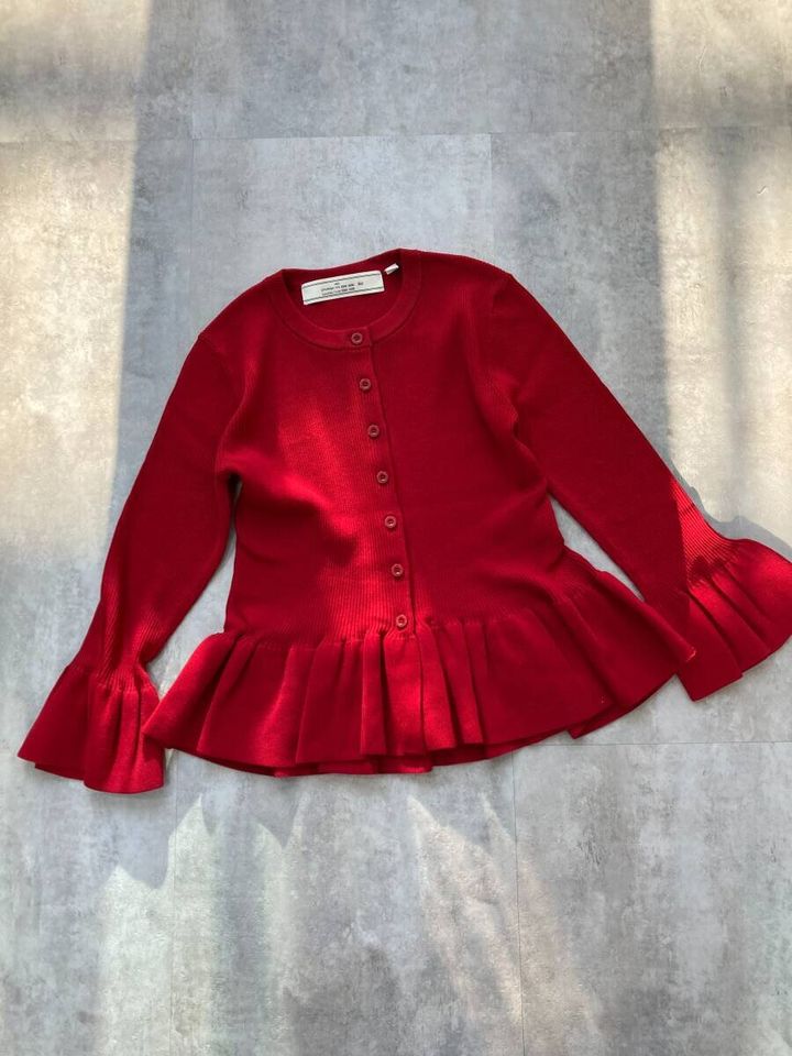 GUのリブフリルカーディガン by rokhレッド平置き全体