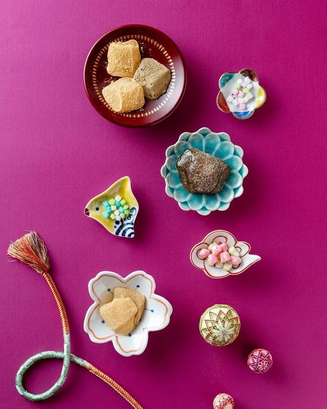 ほかにはない弾力とのどごしの良さ、 こだわりのきな粉の風味を味わっていただきたいわらび餅