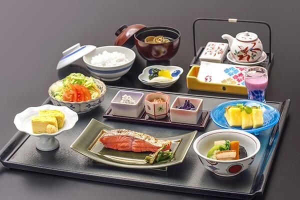 【沖縄県恩納村】ルネッサンス リゾート オキナワに「島豆腐」を魚介や島野菜とともに味わう会席が登場