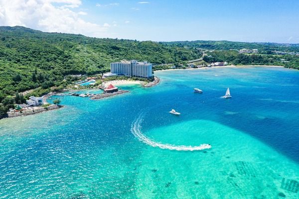 【沖縄県恩納村】ルネッサンス リゾート オキナワに「島豆腐」を魚介や島野菜とともに味わう会席が登場