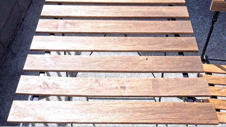 IKEAのテーブルとイスを復活させる