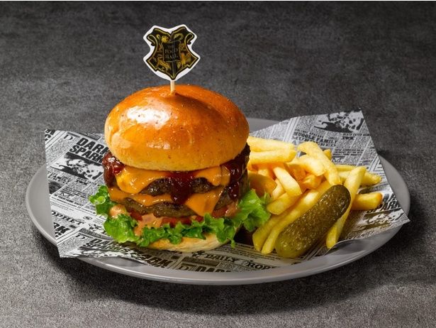 「ダブルチーズバーガー」(2200円)