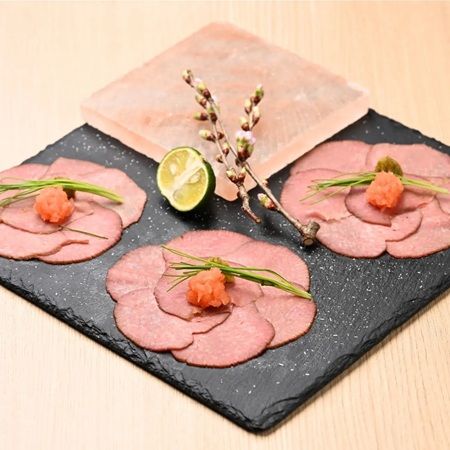 【東京都台東区】1日5食！牛たん専門店「牛たん日和」に「切らずに出てくる一本レアたんかつ」登場