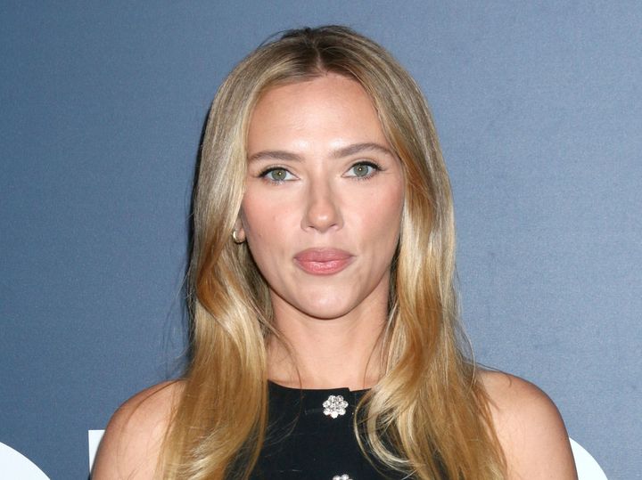 スカーレット・ヨハンソン、2000年代初頭は若い女優が外見を理由に批判されることが社会的に容認されていた （C）AFLO width=