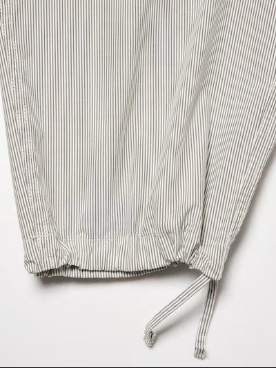 ジーユー×エンジニアドガーメンツ コードレーンイージーパンツ 裾より