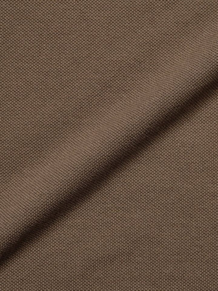 ジーユー×エンジニアドガーメンツ ドライカノコクロスネックT 生地寄り