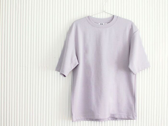 【ユニクロユー】全世界で一番売れてる！！『定番Tシャツ』が今年も登場。40代におすすめのカラーも♪