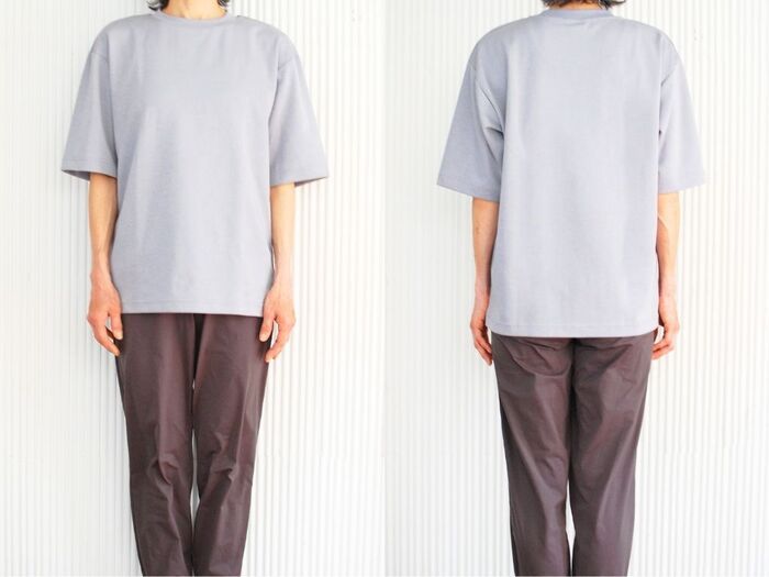 【ユニクロユー】全世界で一番売れてる！！『定番Tシャツ』が今年も登場。40代におすすめのカラーも♪