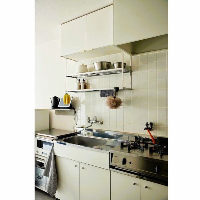 【40代の一人暮らし】25平米ワンルーム。限られた空間ですっきり暮らす「家具選び」と「収納」のコツ