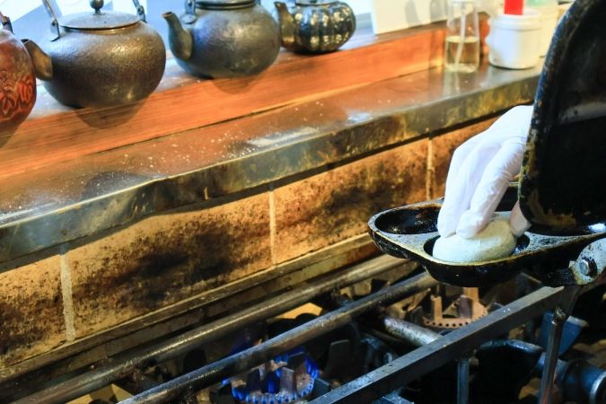 茶房びんずけ屋 愛宕餅焼き台