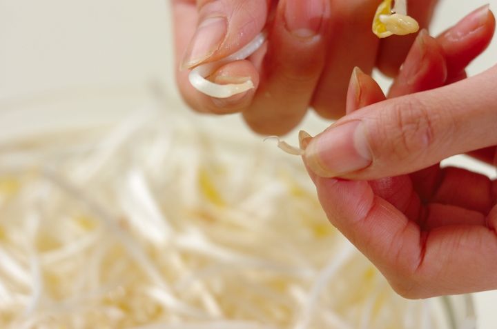 モヤシのゴマ和えの下準備1