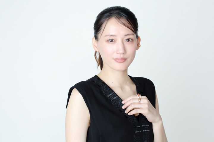 綾瀬はるか＆妻夫木聡、初対面から20年超 夫婦役での共演で改めて気づいたお互いの魅力 width=