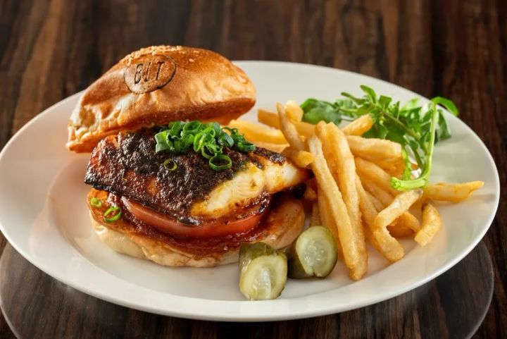 ブラッケンドフィッシュバーガー