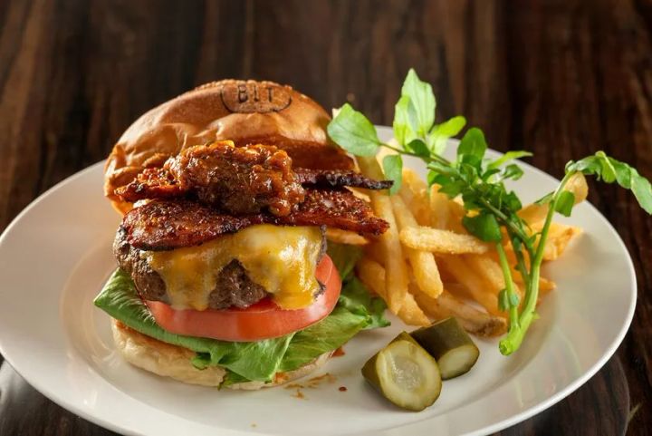 コルビージャックチーズバーガー