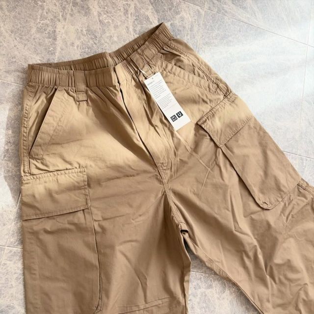 Uniqlo U「ワイドフィットカーゴパンツ」