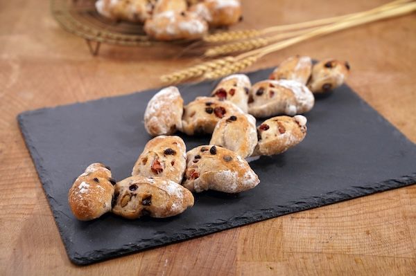 学生考案のパンが全国へ！ポンパドウルが4校とコラボした「学園祭」を開催