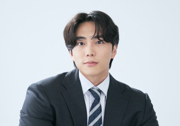 【東京都葛飾区】京大卒・元アナウンサーのスンジュン氏が葛飾総合高校で韓国語と文化を紹介する講演を実施