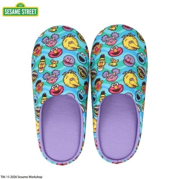 「ルームシューズ(フェイス総柄)」(1089円)