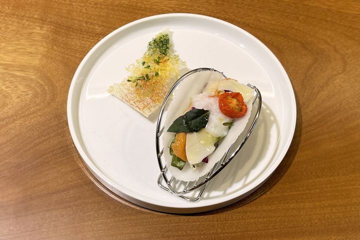 「アミューズ：おかゆテラスのフィンガーフード2種」