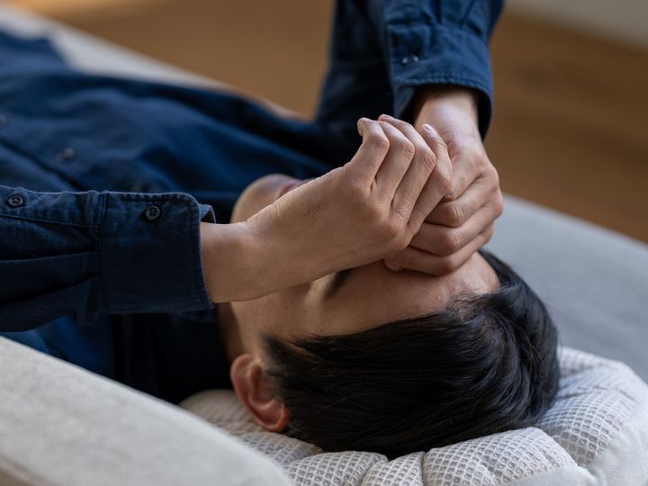 住宅ローンの連帯債務などの経済的な縛りにより、本人の希望だけでは実家からの自立が困難な状況にあるケースも存在します。今回は、富山県射水市で暮らす31歳男性の事例を見ていきましょう。