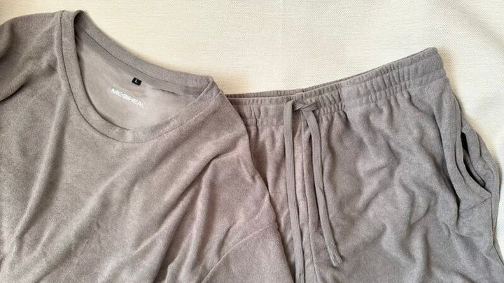 ワークマンのリカバリーウェア「メディヒール」2026年春夏商品：パイルの半袖トップスとハーフパンツ