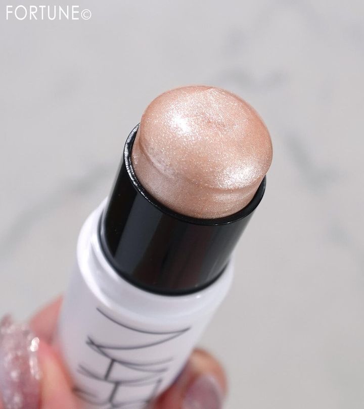 NARS（ナーズ） ライトリフレクティング ルミナイジ...