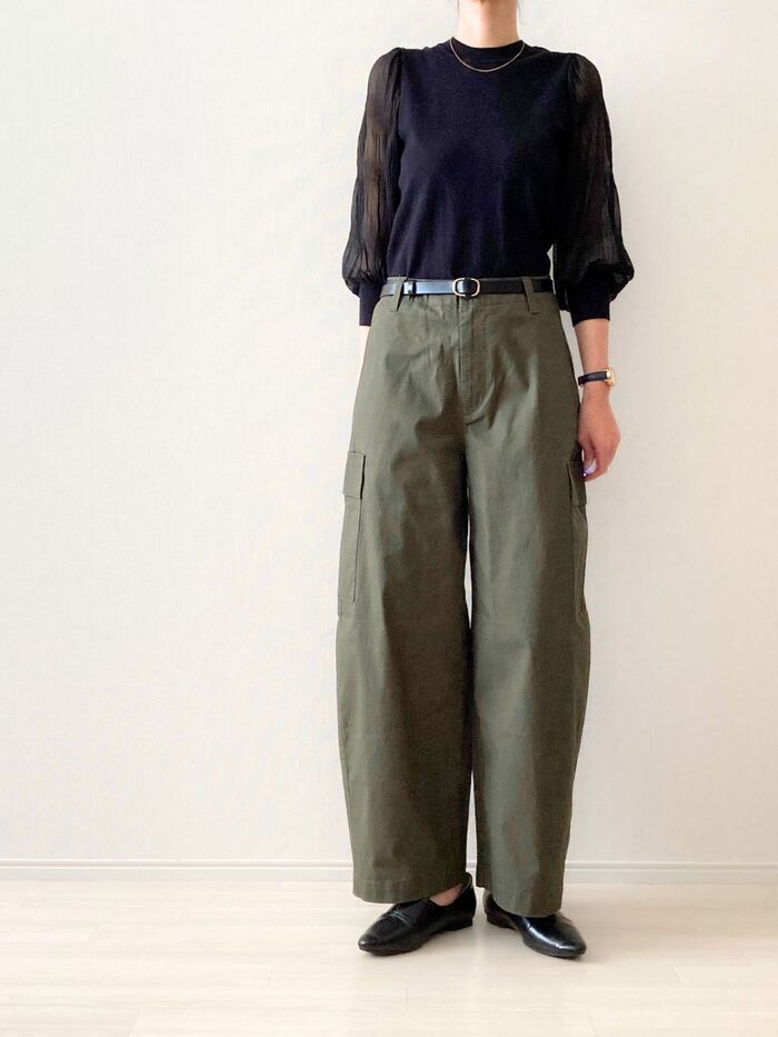 【ユニクロ】40代・50代の『バレルカーゴパンツ』着こなし術。