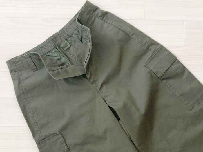 【ユニクロ】40代・50代の『バレルカーゴパンツ』着こなし術。