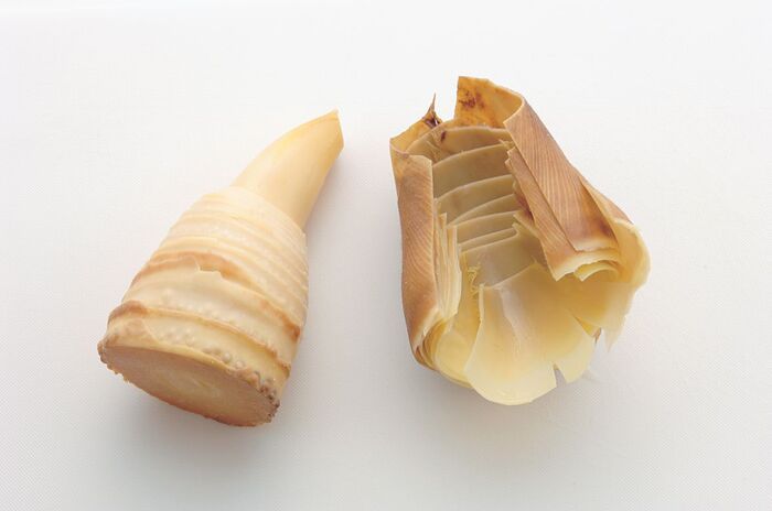 皮をむいたたけのこ