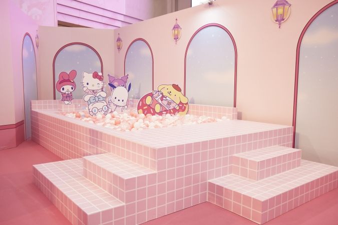 SANRIO CHARACTERS KAWAII TOWN サンリオラバーズスクール