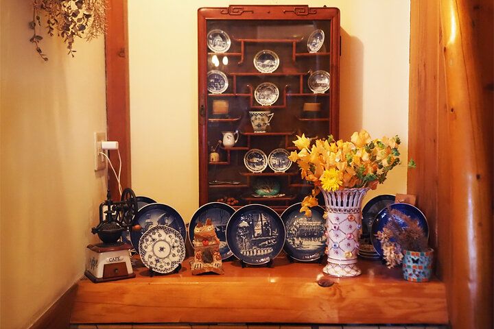 遊び心あふれるプリンが人気♪ 木のぬくもりに包まれた山小屋風のカフェで特別なおやつ時間を/ 町田「beans farm」