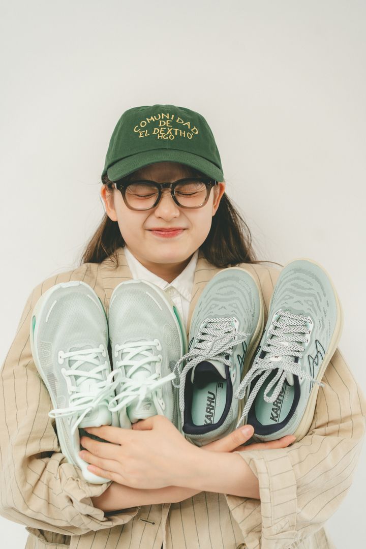 「グリーン×グレー」春に履きたいおしゃれランニングシューズ／配色別まとめ【FUDGE dig.｜ランニングシューズ配色別図鑑】