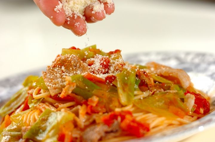 豚肉とキャベツのトマトスパゲティーの作り方5