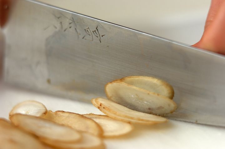 ゴボウのポタージュスープの下準備1